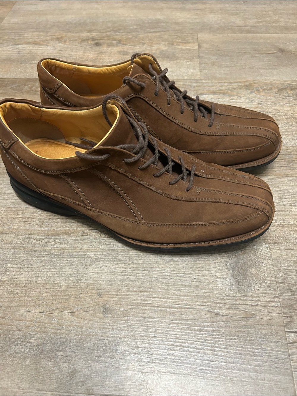 Johnston & Murphy Men’s Size 10.5 M Brown Suede Lace-Up Bicycle Toe Derbys Shoes